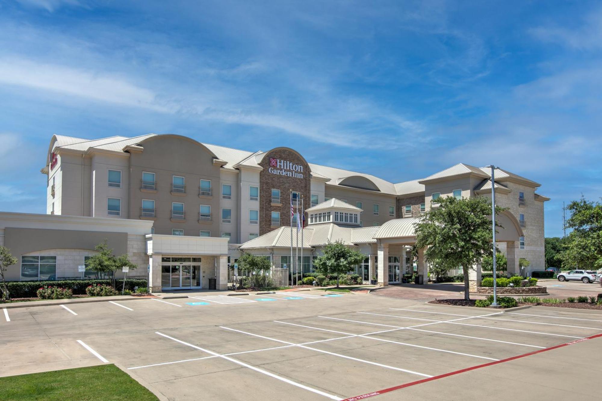 Hilton Garden Inn Dallas Арлінгтон Екстер'єр фото