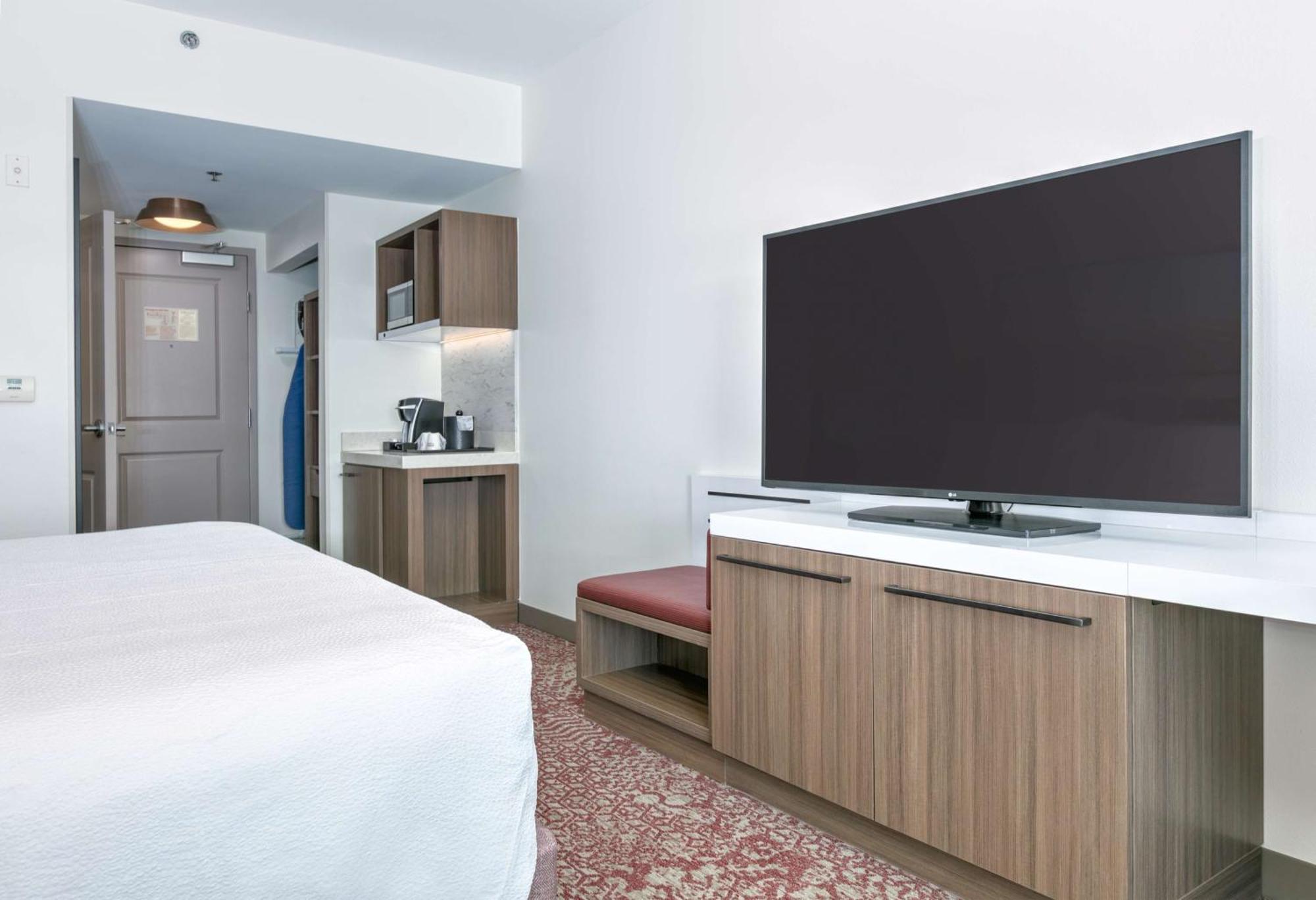 Hilton Garden Inn Dallas Арлінгтон Екстер'єр фото